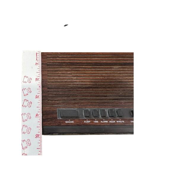 LLoyds FM/AM Electric Clock Radio - Picture 13 of 14